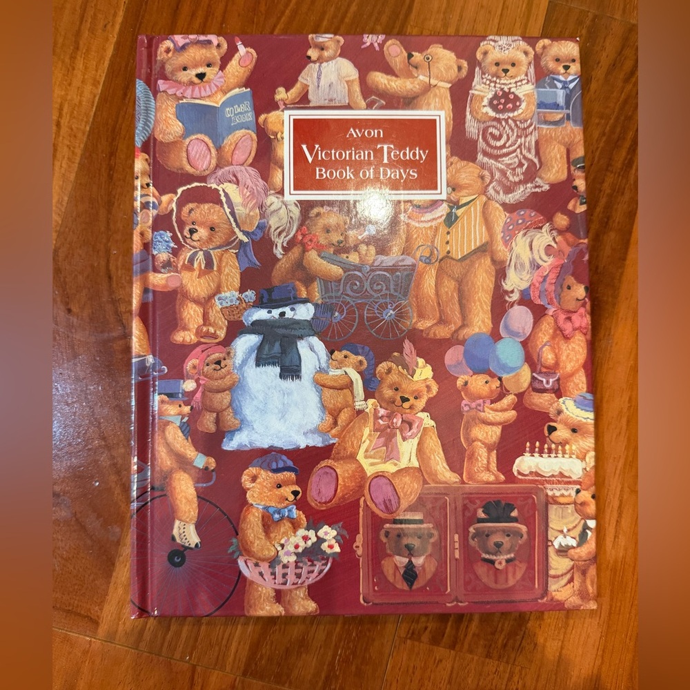 2/$20 Vintage Avon Gift Collection Victorian Teddy Bear Book of Days Hardcover